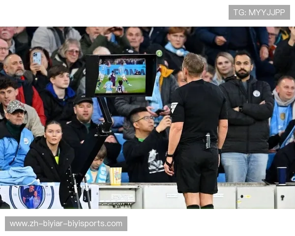 被誉为“英超最丑球员”的争议与网络评论